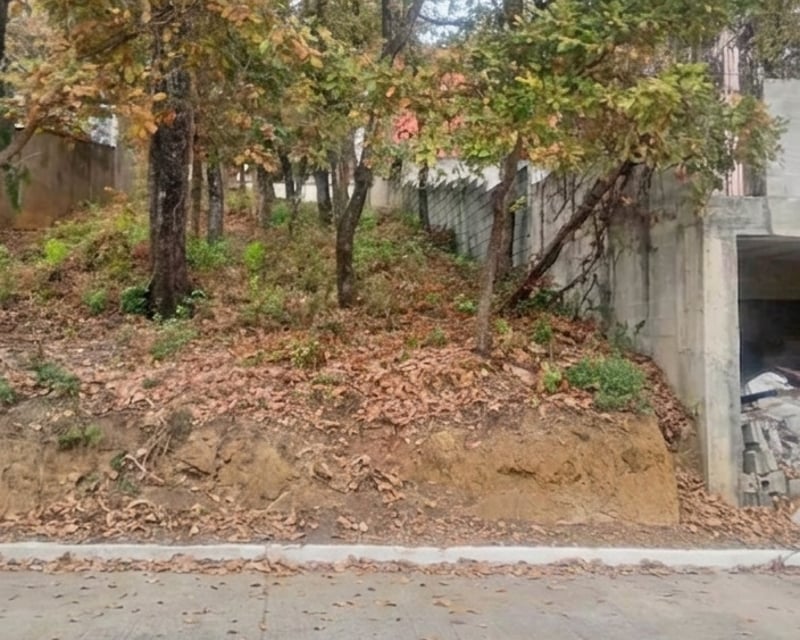 Terreno en Venta en Hojarascas zona 1 de mixco