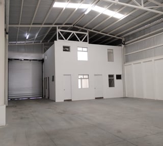 Ofibodega en renta NUEVA en Carretera al Salvador