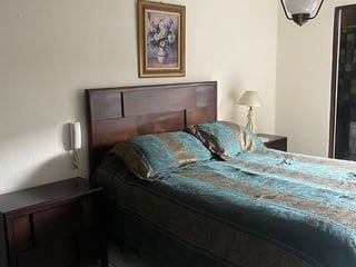 Apartamento en renta, en Zona 9 - 5
