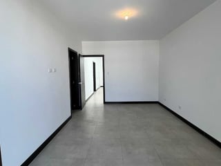 CASA EN VENTA EN LAS FUENTES ZONA 16 - Image 18