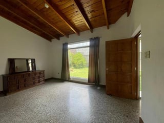 Casa de 1 Nivel en Renta, Colonia Monte María | 3 Hab y 4 Parqueos - 5