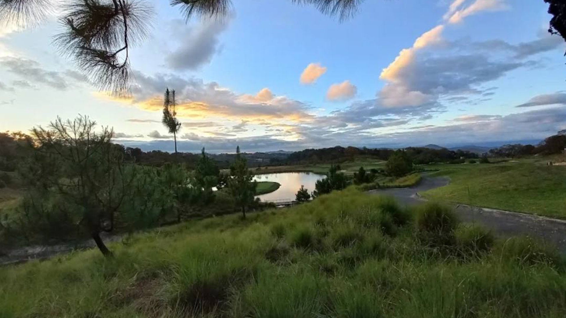 Se vende terreno en Exclusivo Club de zona 16 - Miniatura 4