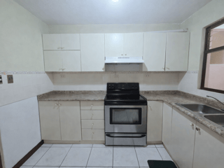 Casa en Venta en Loma Real San Cristobal - 3