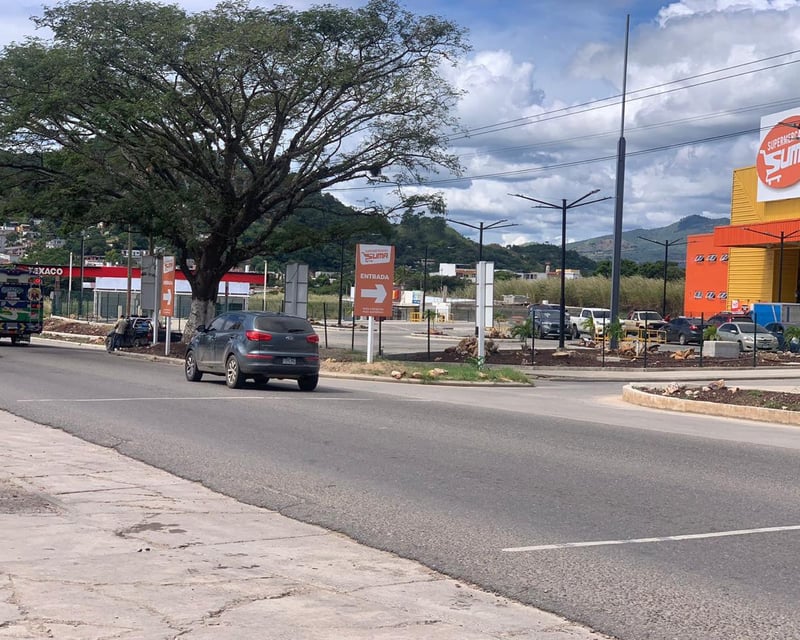 Local de 80m² en renta en Plaza en Carretera a Jutiapa