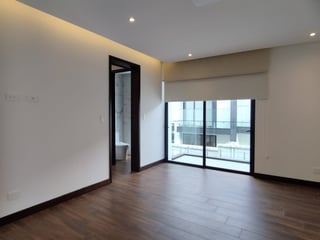 📍 CASA EN RENTA – 3 HAB + PARA ESTRENAR + JARDÍN | MOLIÉ | ZONA 10 - 4