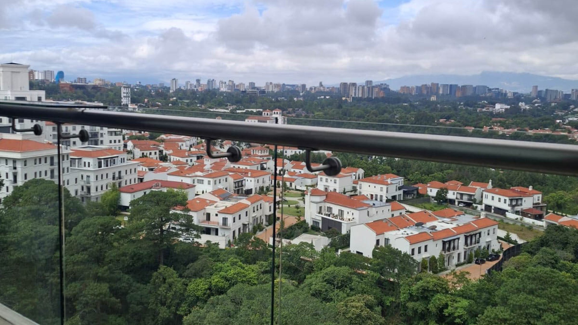 PENTHOUSE EN VENTA EN CAYALA ZONA 16 - Miniatura 8