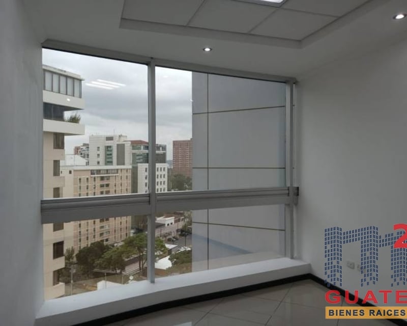Oficina en Renta, Zona 10 (R9618)