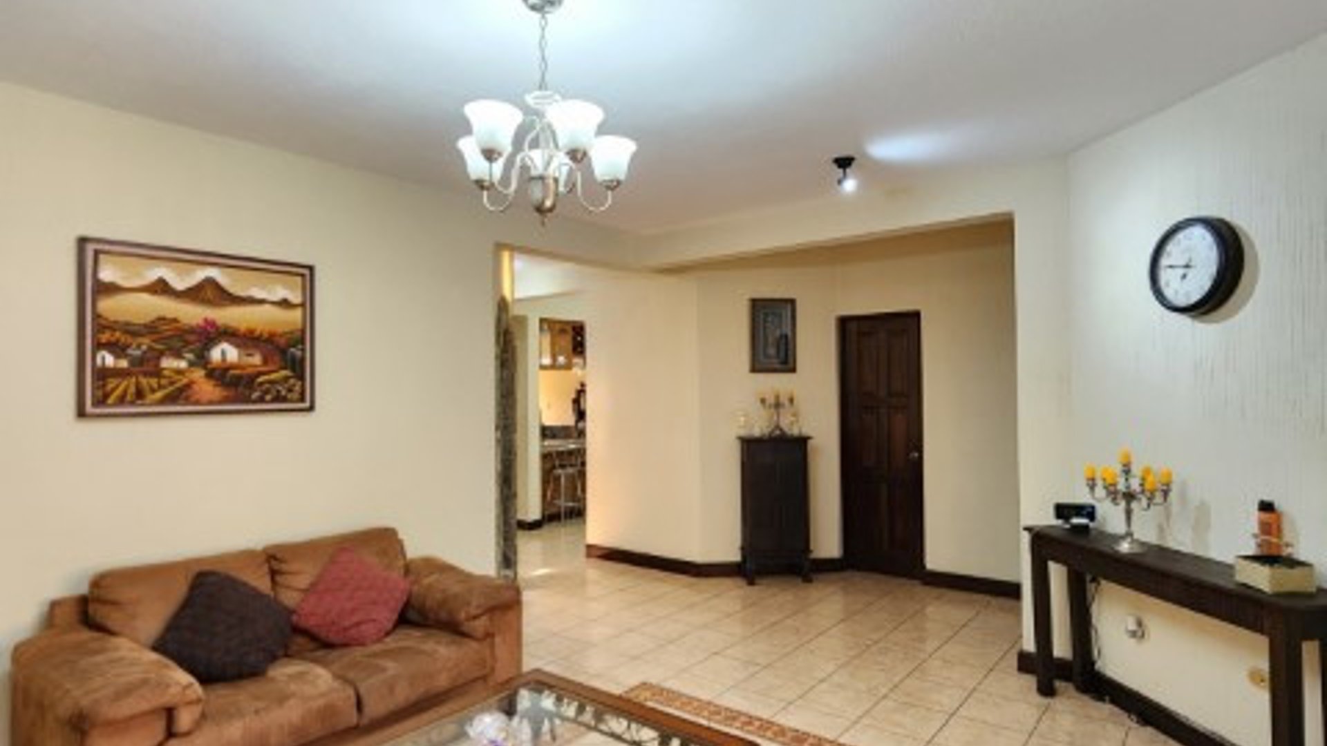 Casa en Venta Pinares de San Cristóbal, Guatemala
