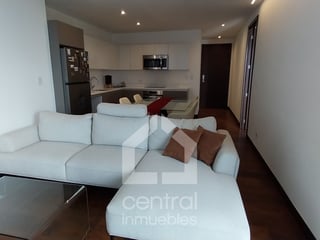 Exclusivo apartamento amueblado en renta en zona 10 - 2