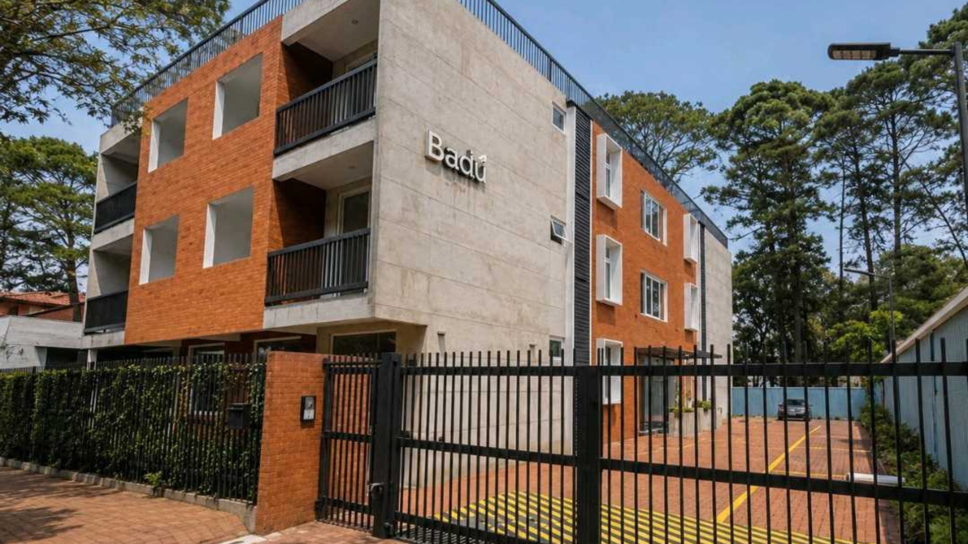 APARTAMENTO AMUEBLADO EN ALQUILER ???? Edificio Badú , Zona 16 - Image 1