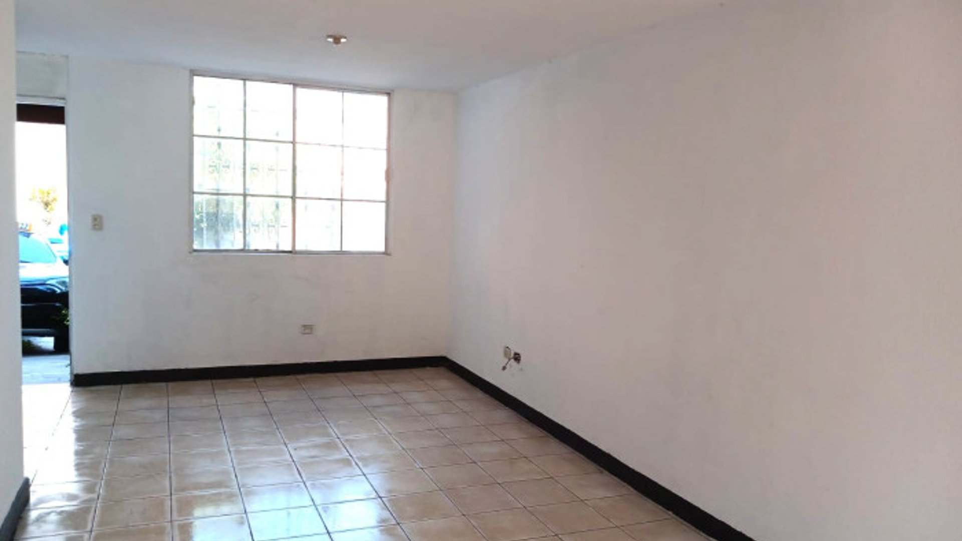 CASA EN VENTA Y RENTA EN SAN MIGUEL PETAPA - Miniatura 2