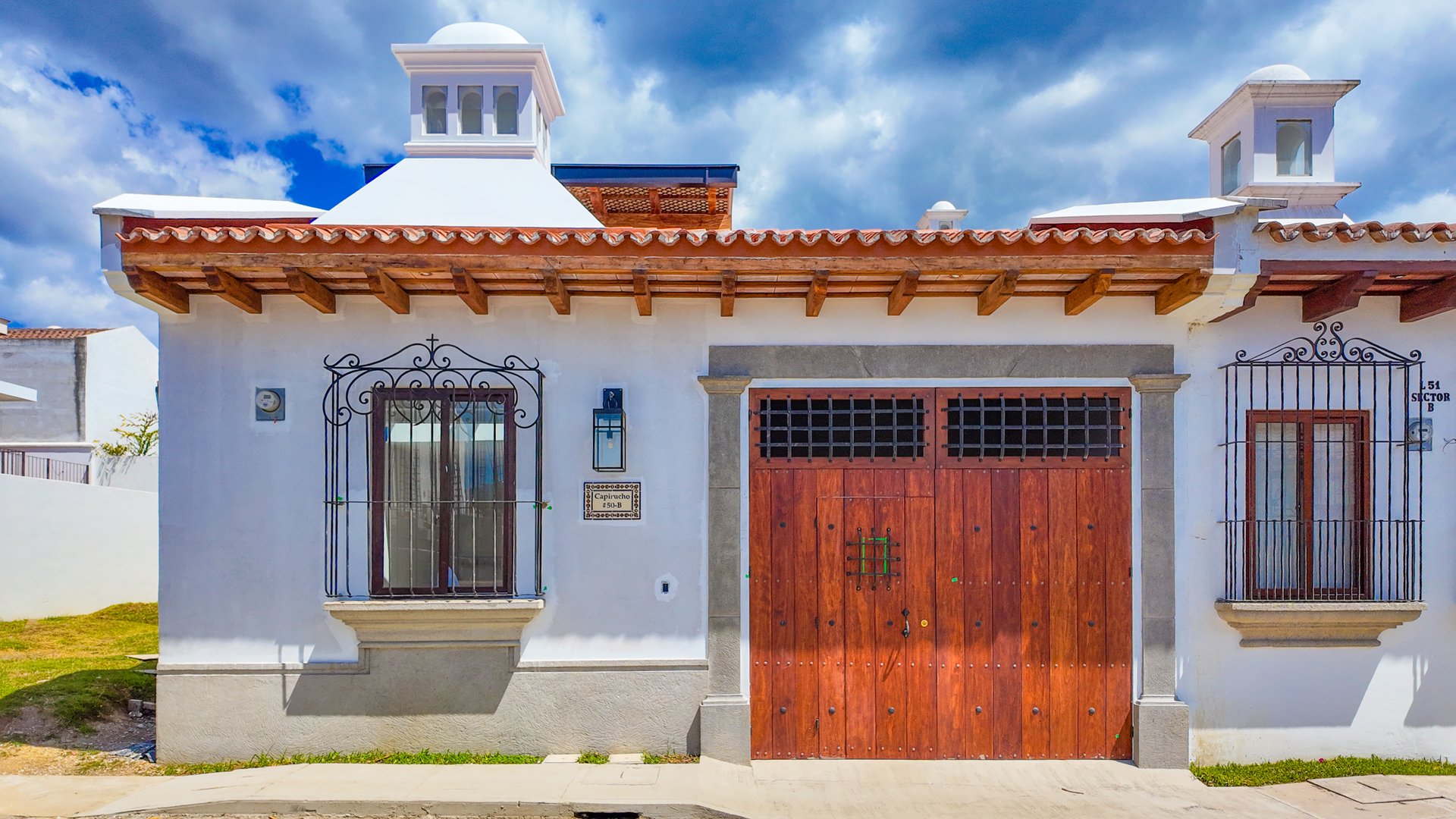 Los Franciscanos Ciudad Vieja, Casa en venta,CAPIRUCHO AMUEBLADA