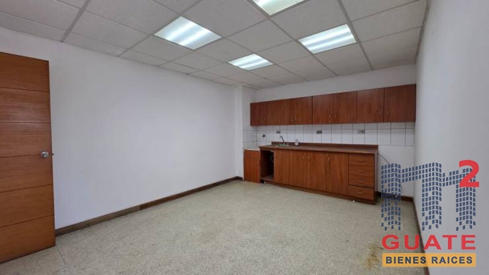 Local en Renta, Zona 08 (R10356) - Miniatura 9