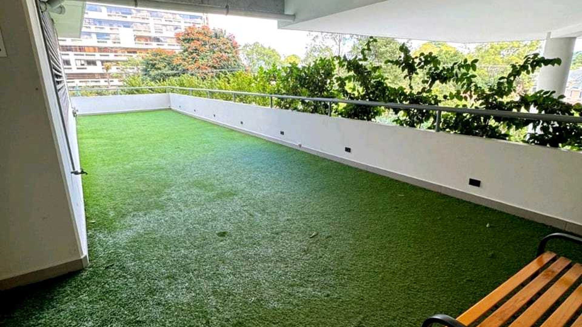 APARTAMENTO AMUEBLADO EN ALQUILER ???? Edificio Diagoseis, Zona 10 - Miniatura 11