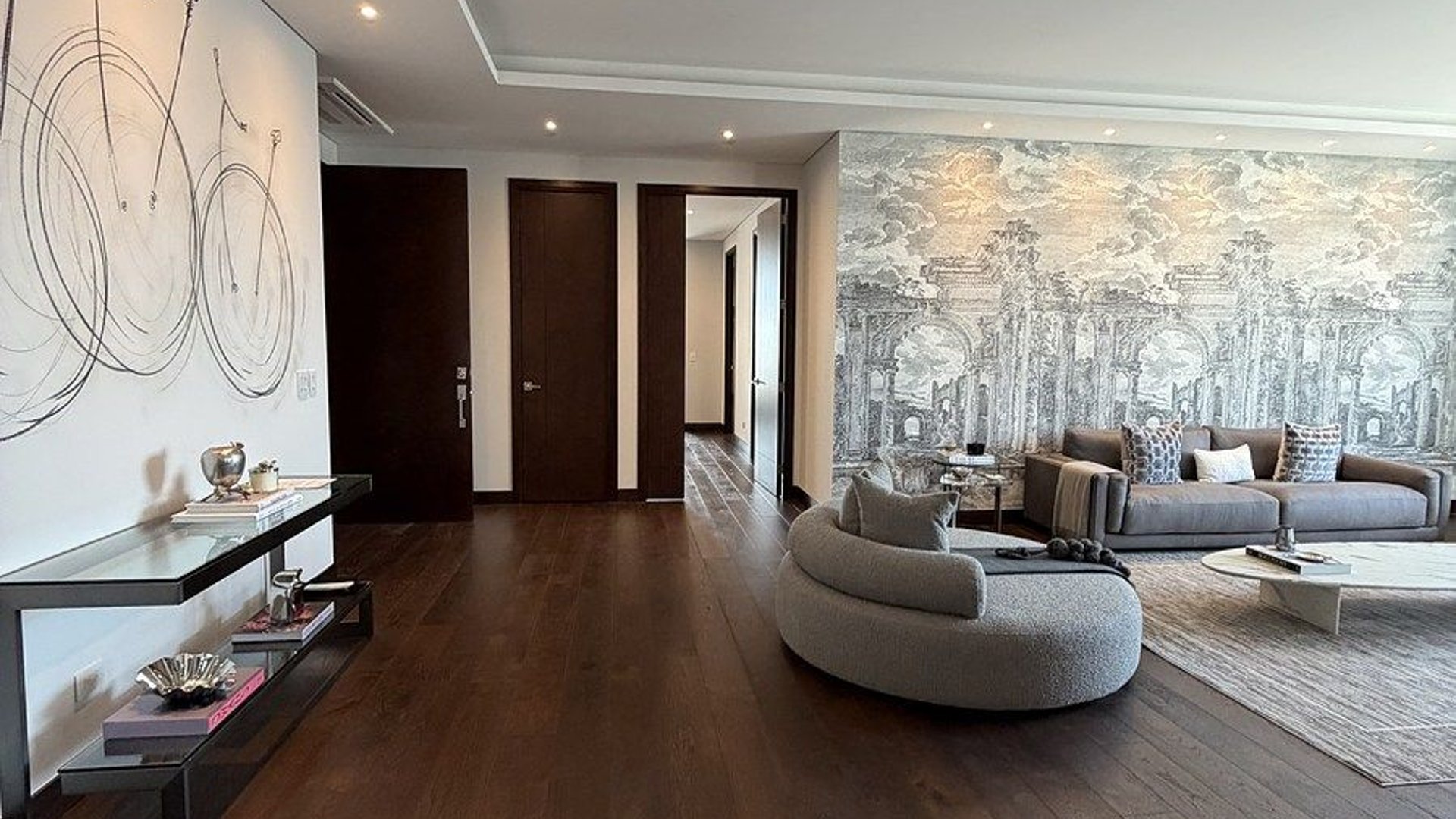 Apartamento en Venta en Edificio Echo, Zona 14 – 305 m² + 3 Estacionamientos