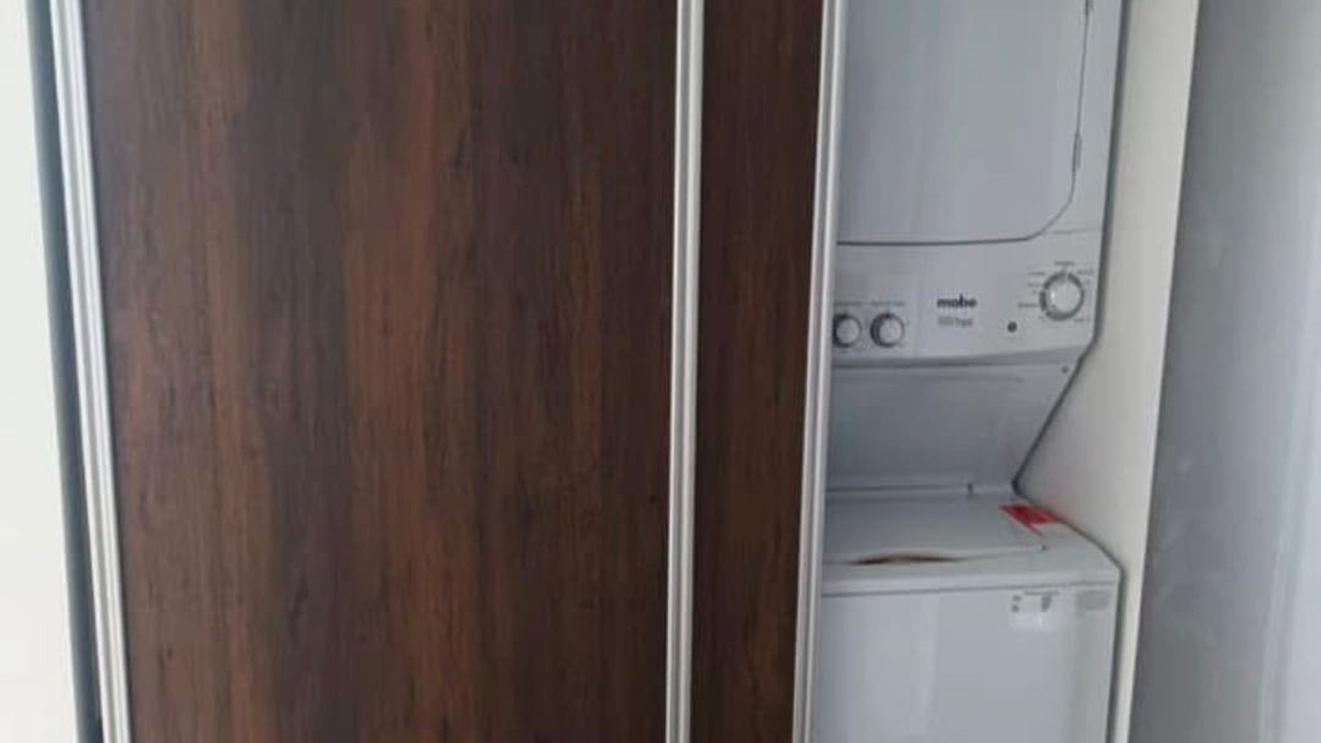 Venta de 2 apartamentos en Torre Pamplona zona 13 - Miniatura 4