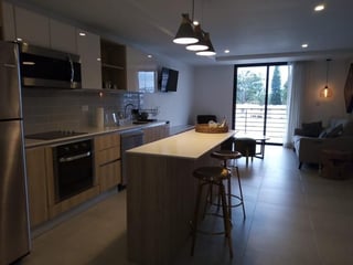 MIRA / Apartamento Amueblado en Renta en zona 10 - 5