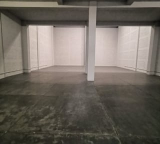 Vendo Ofibodega con Mezanine en salida al occidente