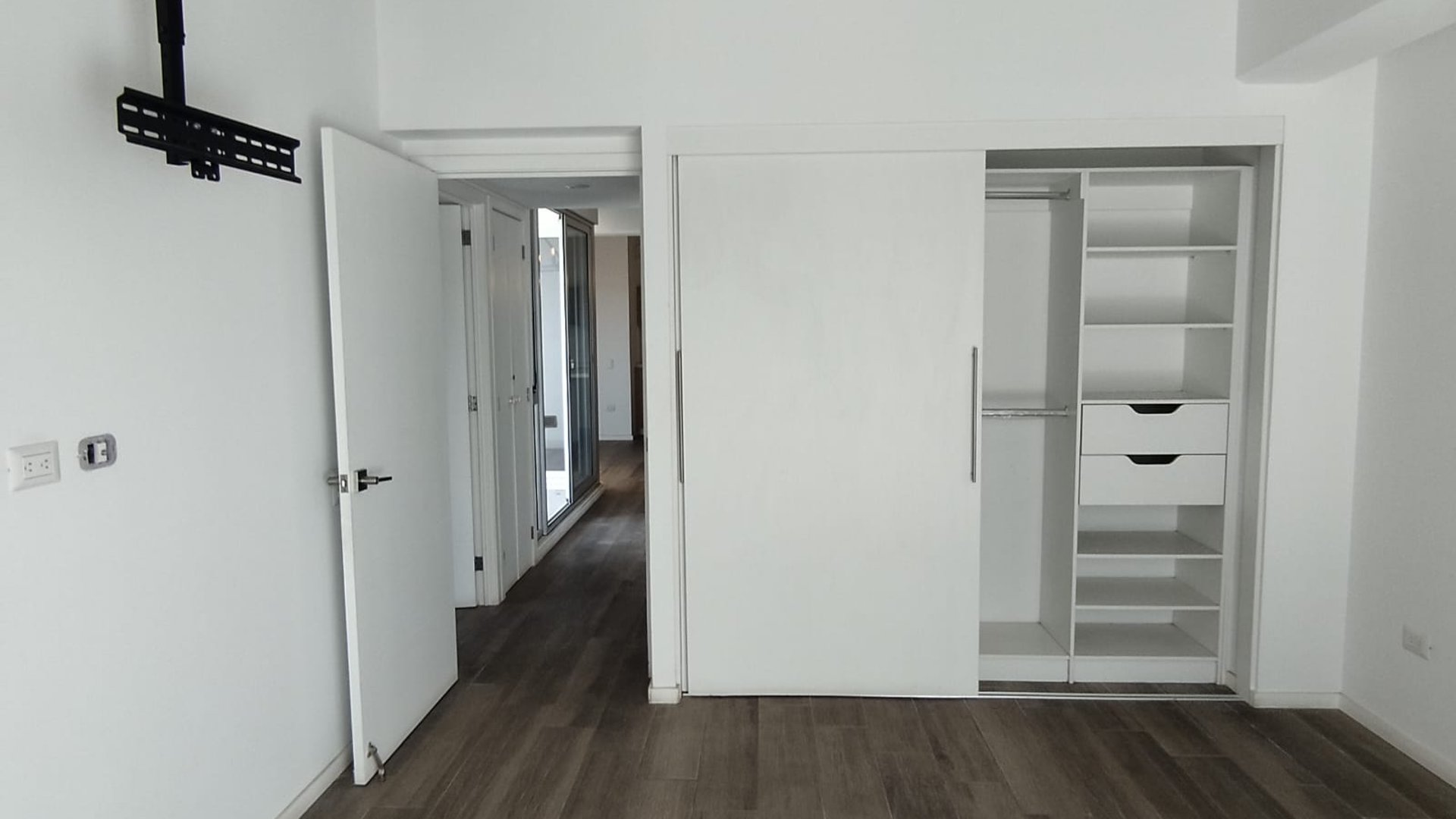 ???? APARTAMENTO EN RENTA – 2 HAB + 2 BALCONES | NARAMA | ZONA 13 - Miniatura 6
