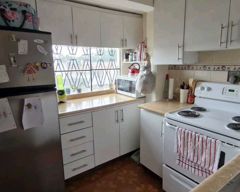 Vendo Casa Grande en Nueva Montserrat z3 Mixco