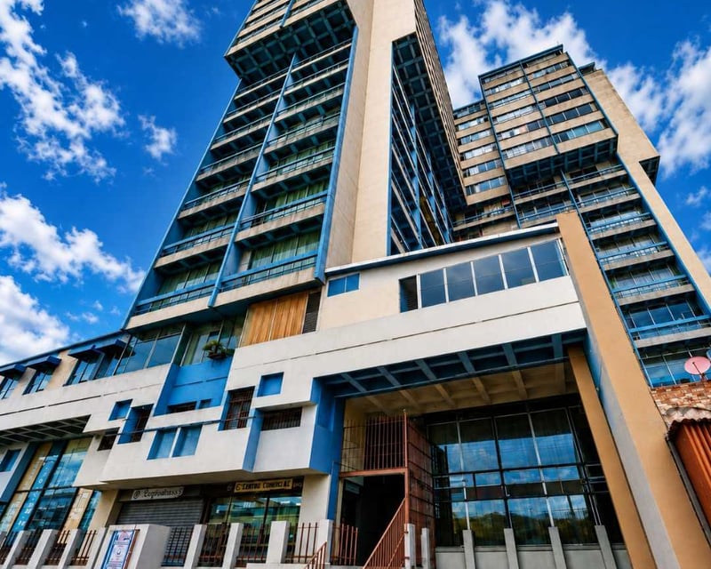 OFICINA EN ALQUILER 📍 Edificio El Centro, Zona 1