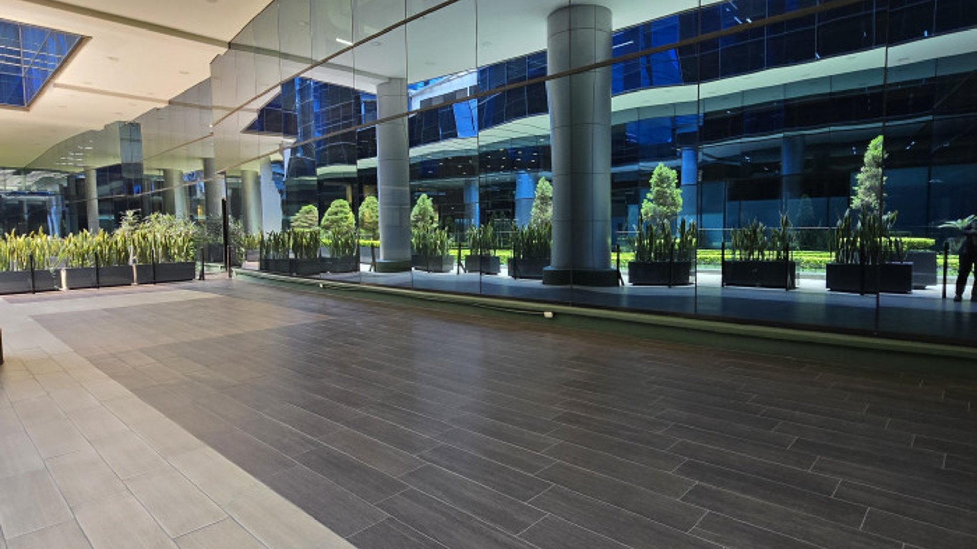 Local comercial en renta en zona 13 Guatemala - Miniatura 5