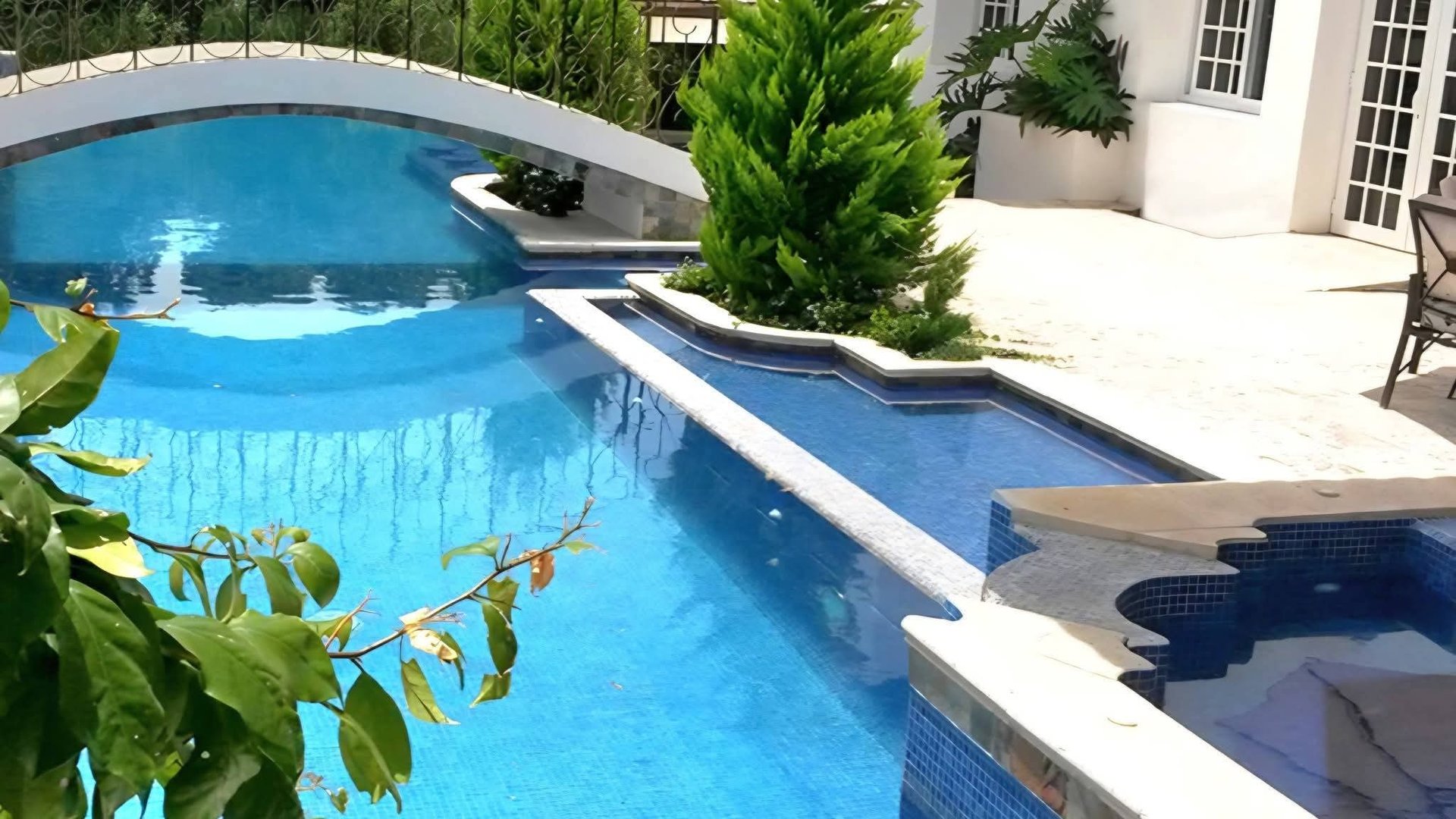 CASA EN VENTA EN FORESTA DE CAYALÁ ZONA 16 - Miniatura 3