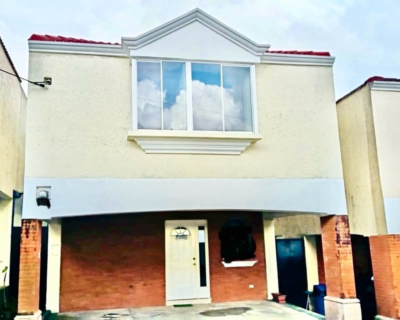 Casa en Venta o Renta en Condominio Km 18.5 Carret. San Jose Pinula