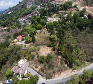 TERRENO EN VENTA CARRETERA HACIA MUXBAL CES