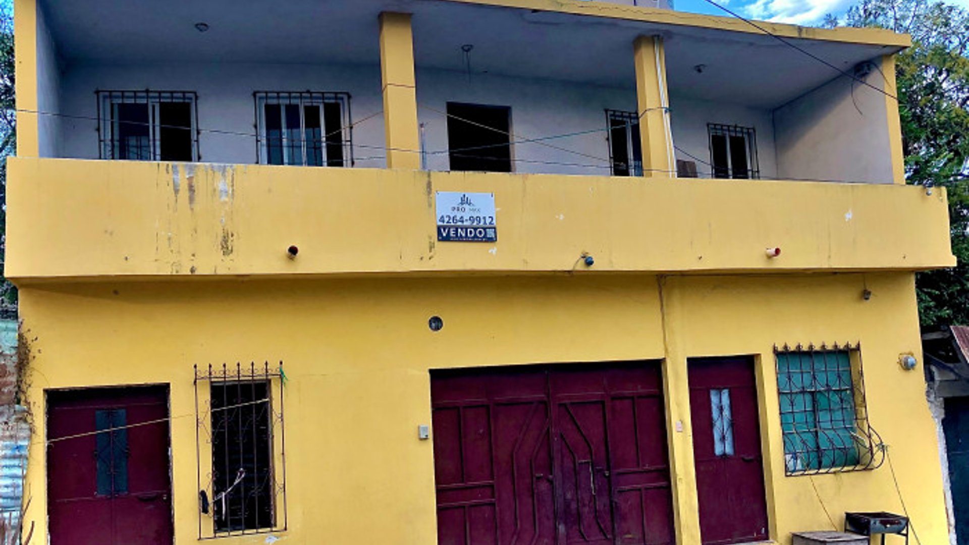 Vendo casa Grande en zona 21 colonia Loma Blanca