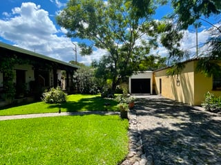 Casa Colonial en Venta, Antigua Guatemala - 2