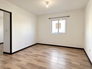 Casa en Venta en Residencial FIORE, San José Pinula - 4
