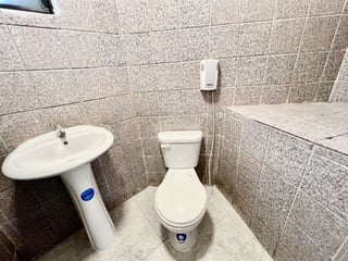 Espacios para Oficinas o Clínicas en Alquiler, zona 1 - 5