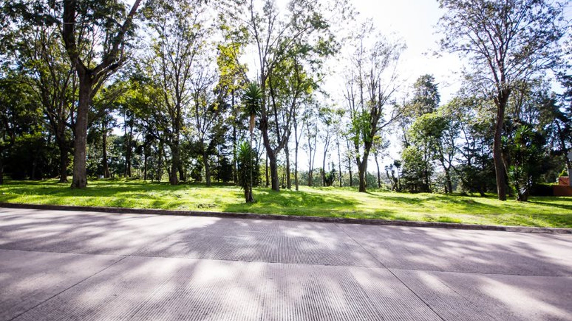 Vendo terrenos zona 16, Club de Golf San Isidro