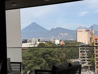Apartamento en Alquiler Edificio Vasanta  Zona 10 - 2