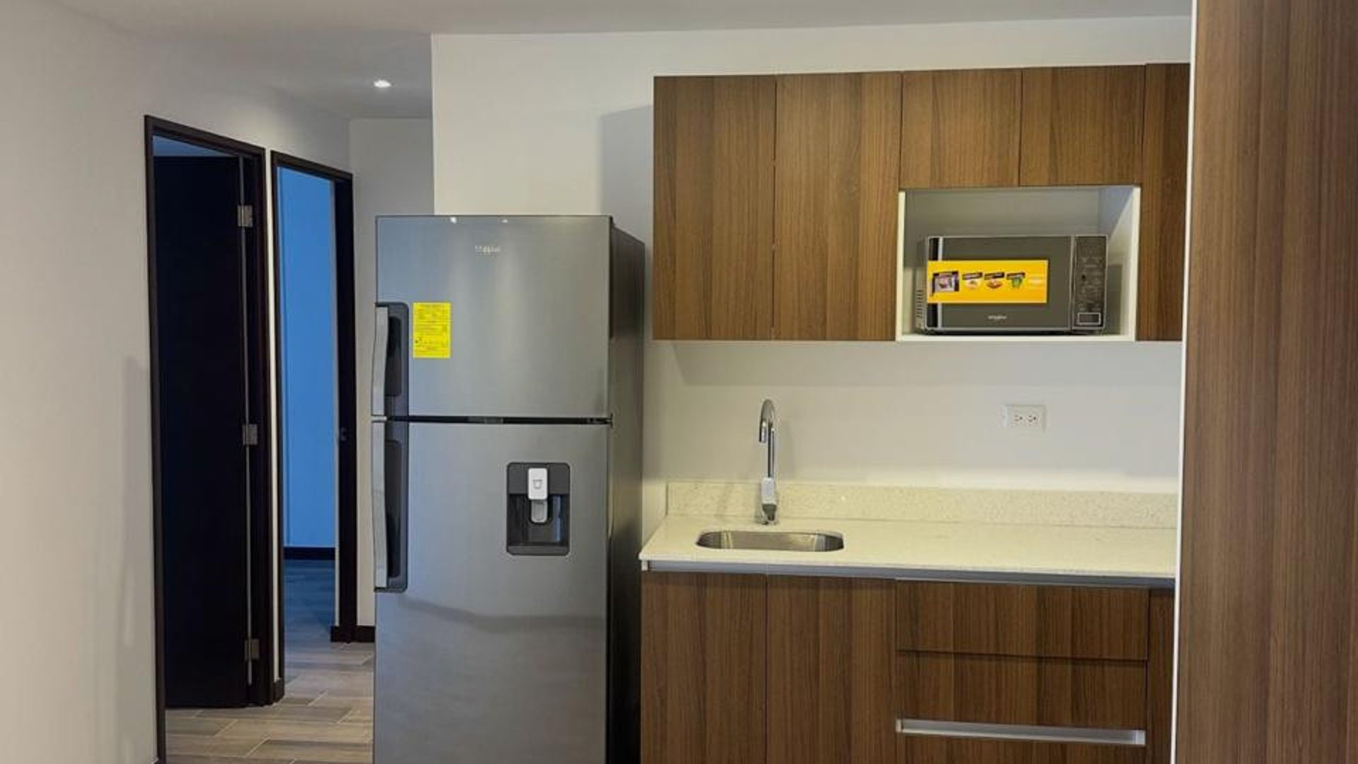 Apartamento en Venta con terraza cerca de la USAC