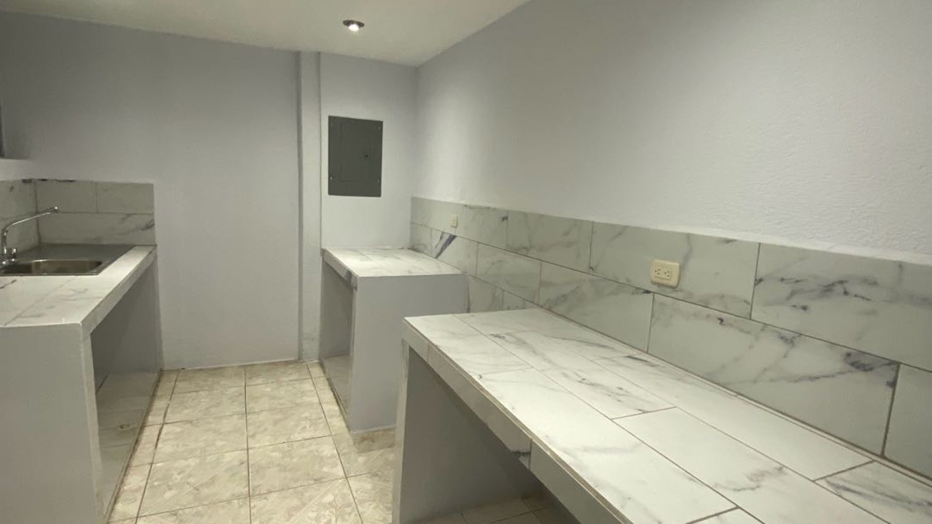 Apartamento en Renta en Granai II Zona 11 - Miniatura 5