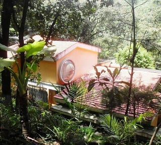 HERMOSA CASA EN EL ENCINAL ZONA 7  MIXCO