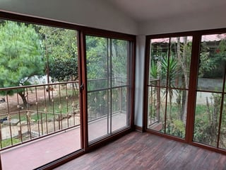 Venta de casa en casa ubicada en 6a avenida Norte, Zona 6, San lucas. - 2