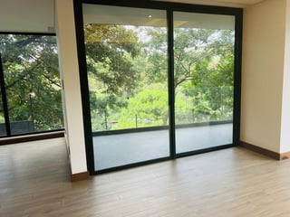 Alquilo  Lindo Apartamento Edificio dentro de Oakland Z. 10 - Image 11