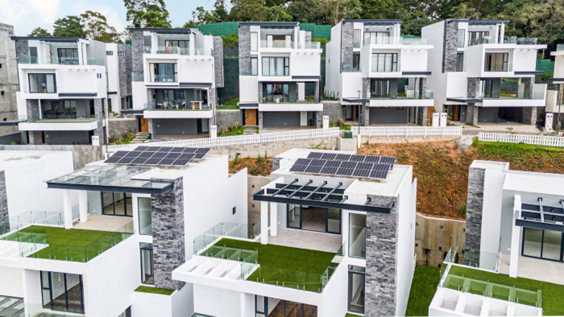 Lujosa Casa en Venta en Exclusiva Zona 16 el Pulte