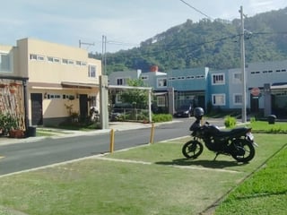Casa en venta Amatitlán, Residencial Asiole - Image 1