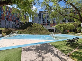 Apartamento en Venta Edificio Mariscal Uno Uno Zona 11 - Image 13