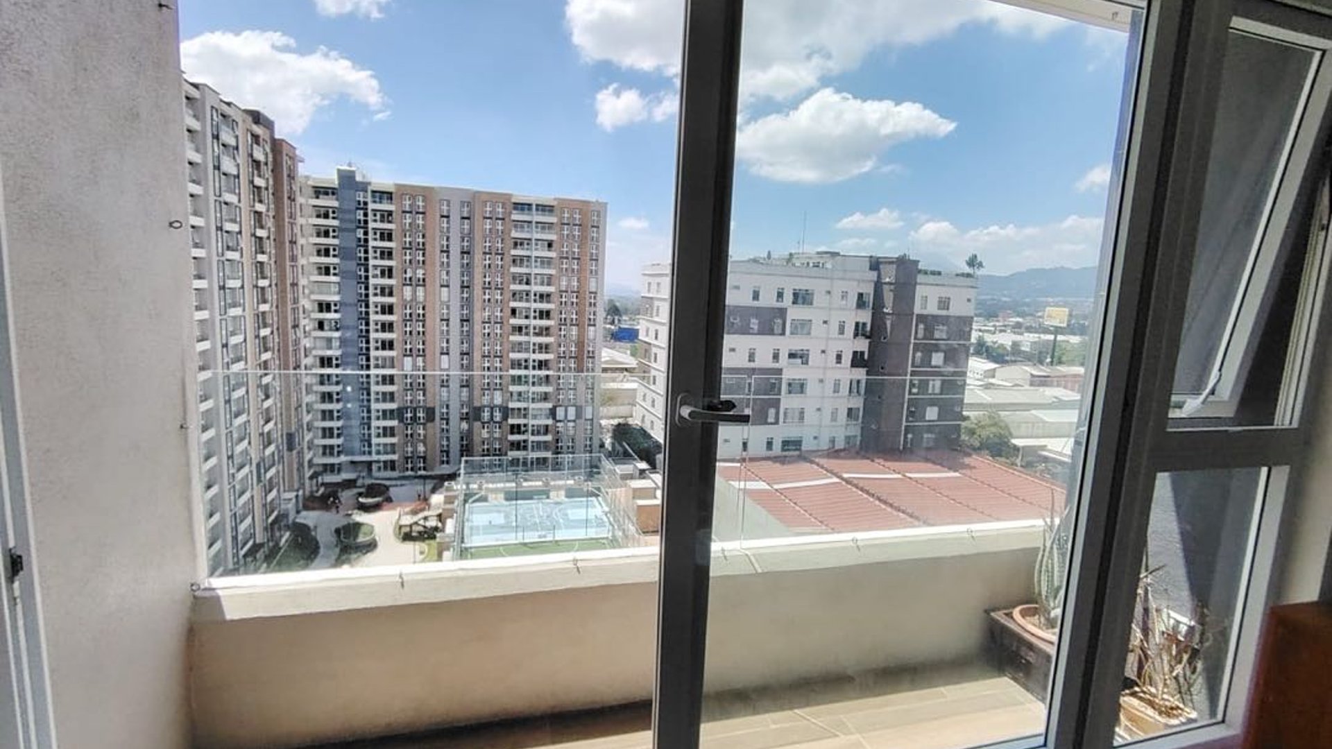 Apartamento en Venta en Parque Mateo Zona 7 - Miniatura 2