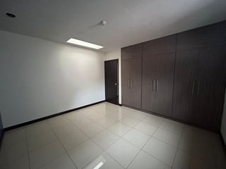VALLES DE NAPA / Casa en venta , CES - 4