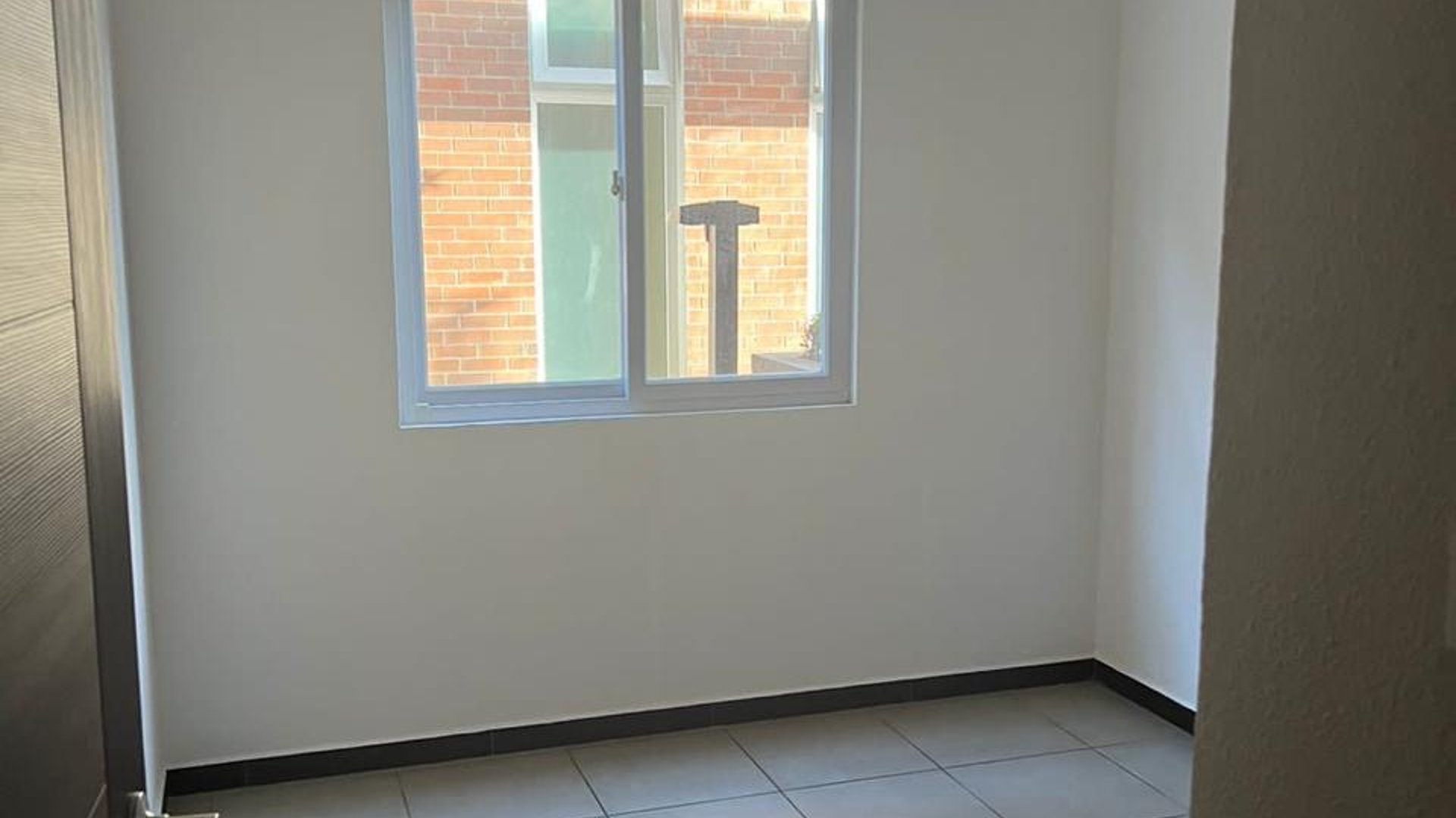Apartamento espacioso en primer nivel (Parque 11) - Miniatura 3