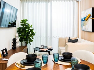 Apartamento 3 habitaciones, 2 parqueos, vista al aeropuerto — cesión Z13 - 3