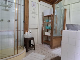 Casa, rancho y bungalows frente al río – Río Dulce - Image 44