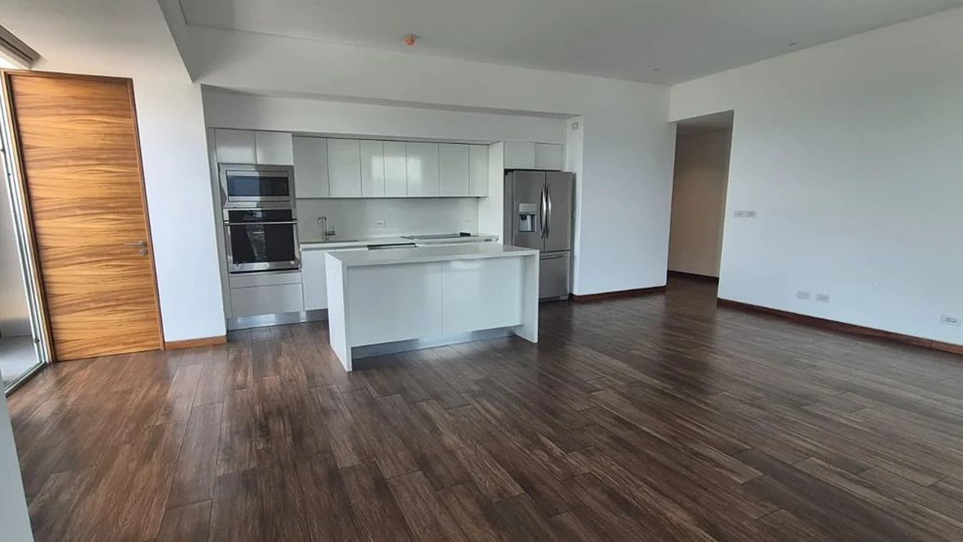 Apartamento en Alquiler – Avia, Zona 10 - Miniatura 2