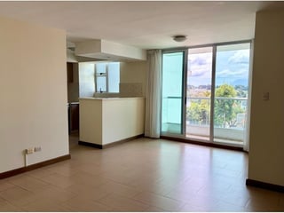 📍 APARTAMENTO EN RENTA – 3 HABITACIONES | CONDADO LA VILLA | ZONA 14 - 3